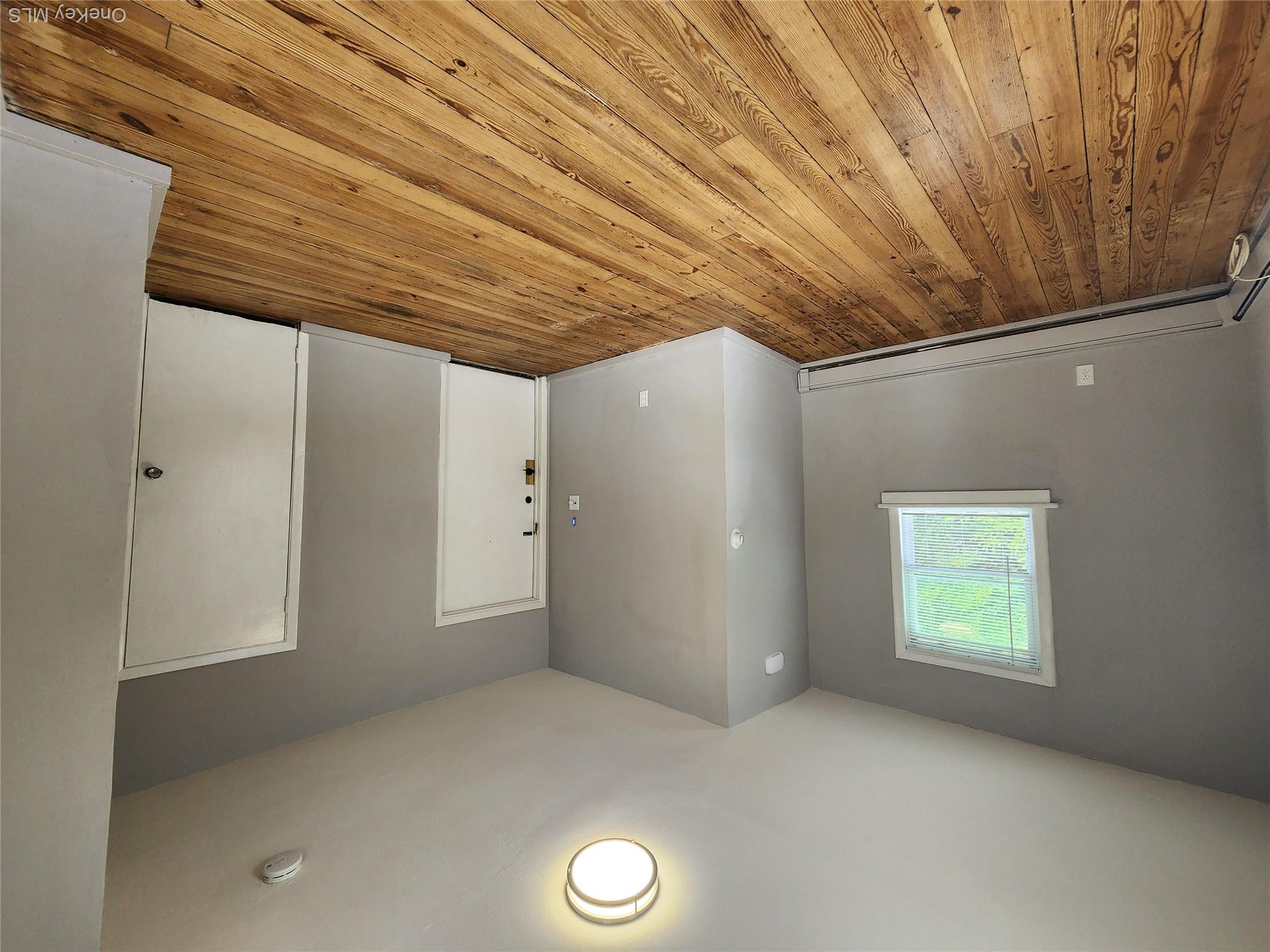 15 Lake Avenue Unit: B