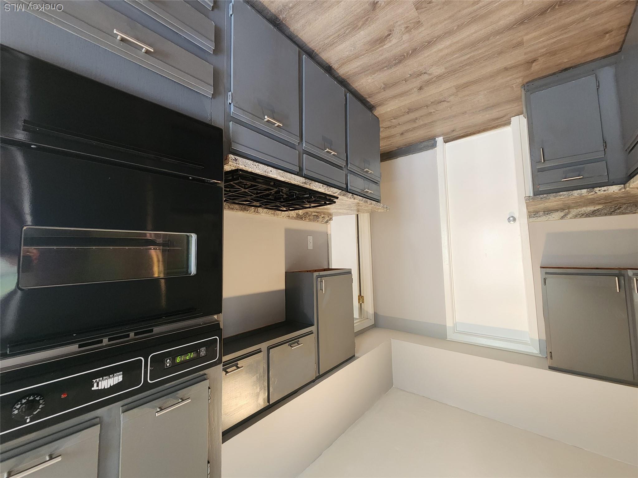 15 Lake Avenue Unit: B