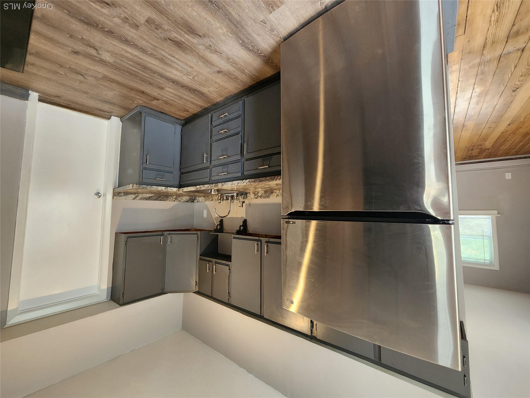 15 Lake Avenue Unit: B
