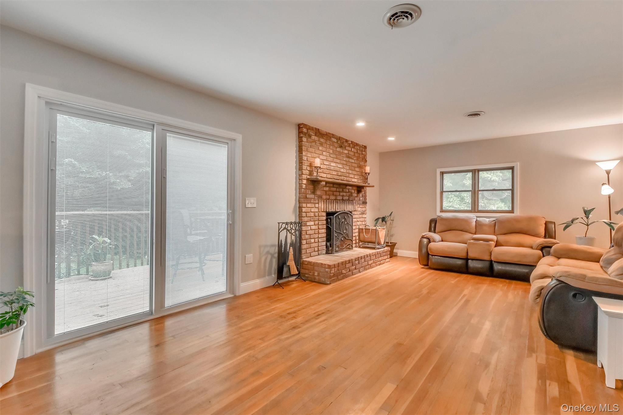 17 Esquire Road