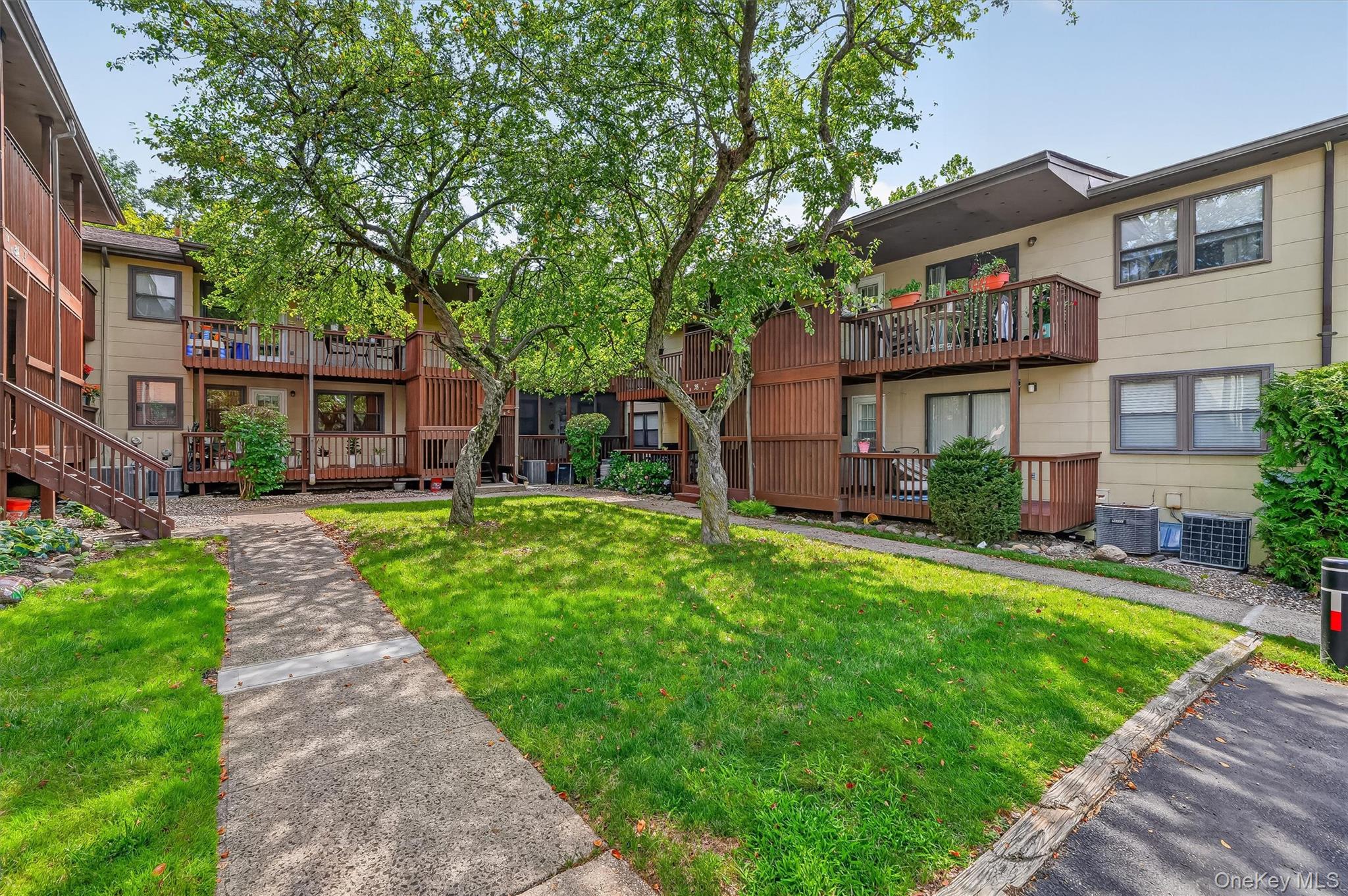 38 Milford Lane