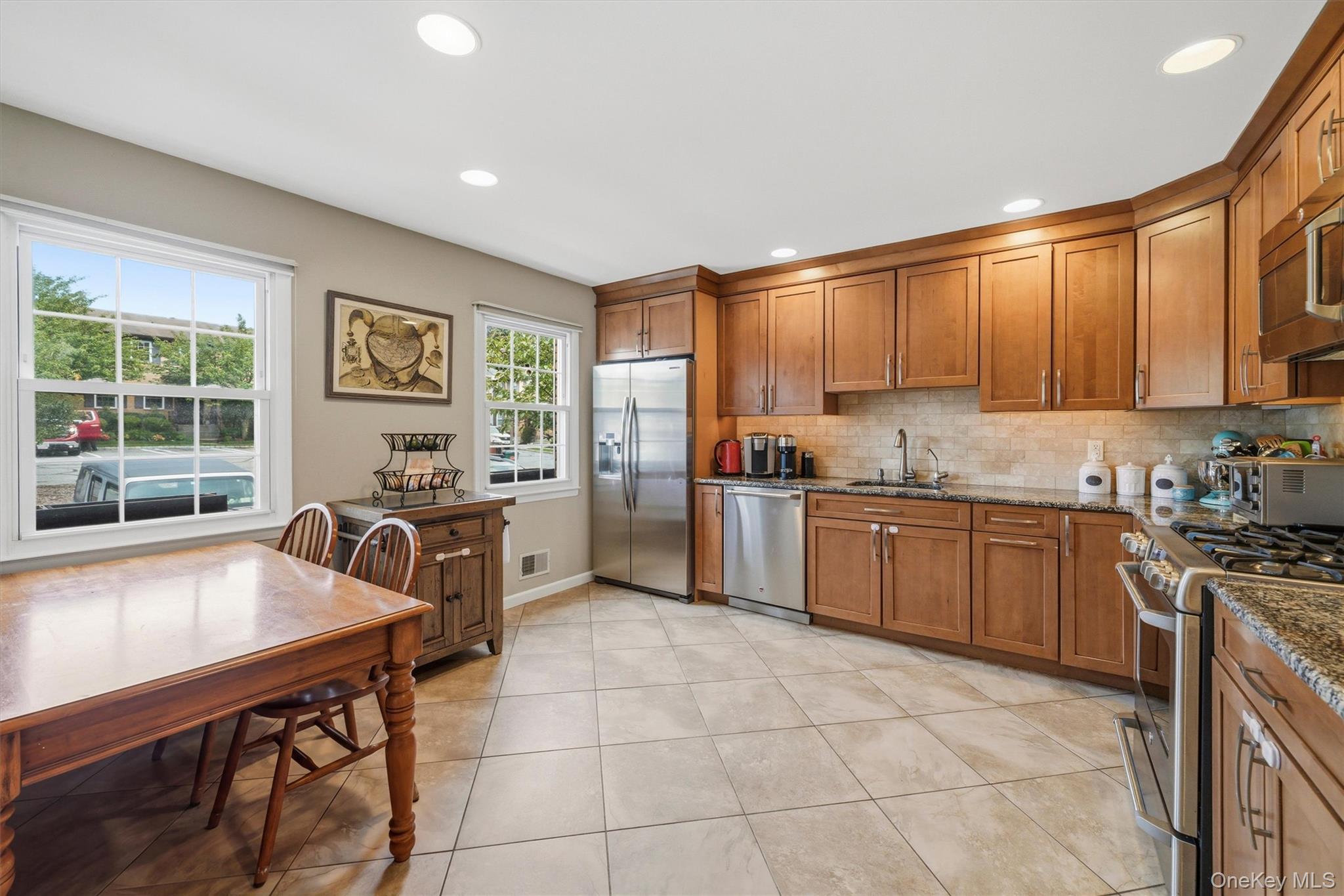 600 Mohawk Court