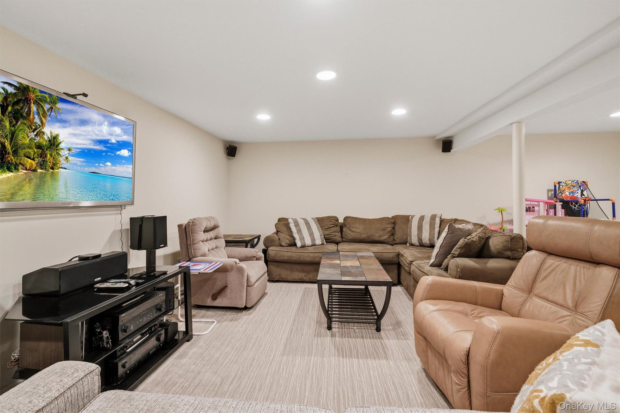 600 Mohawk Court