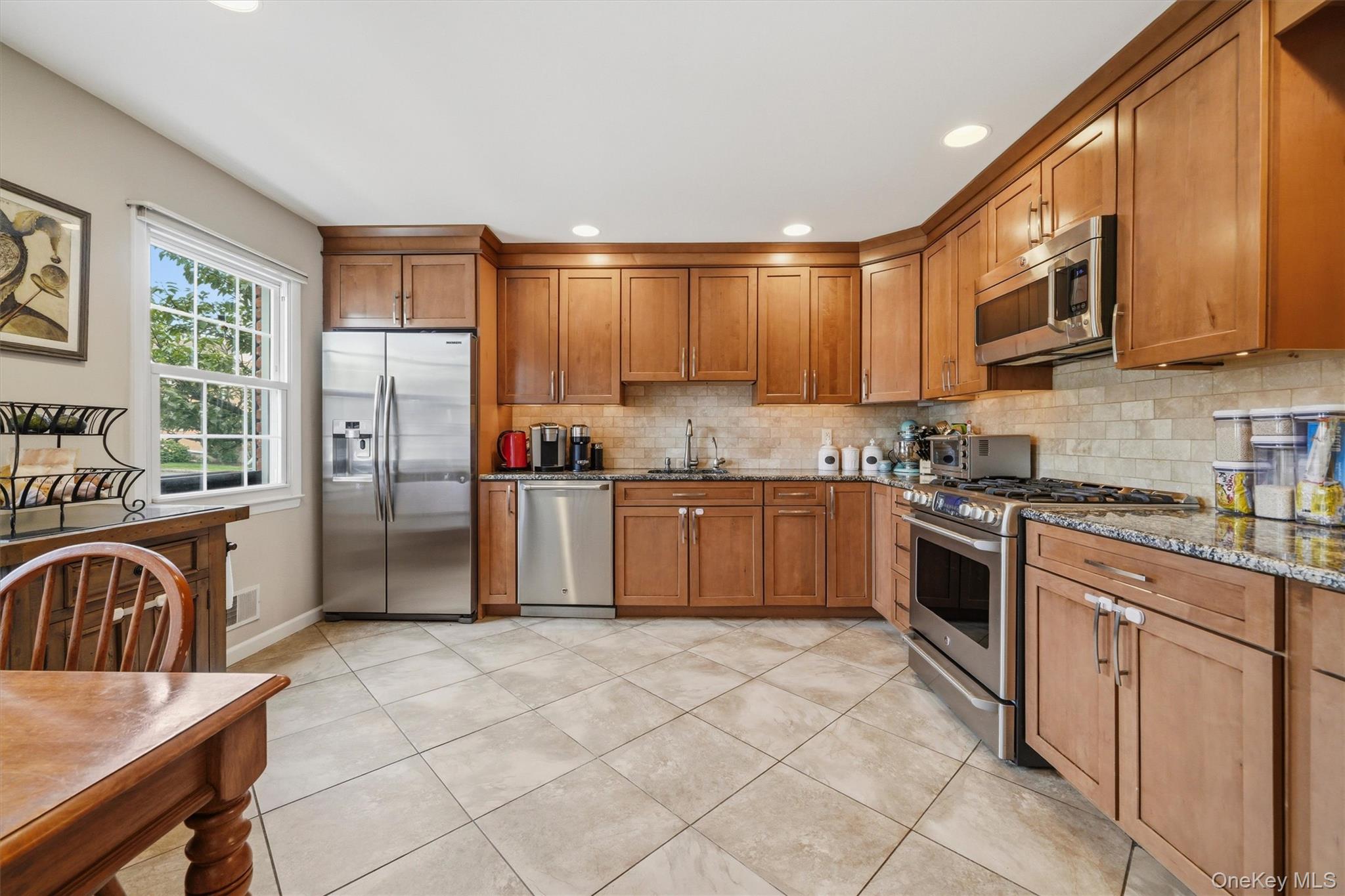 600 Mohawk Court