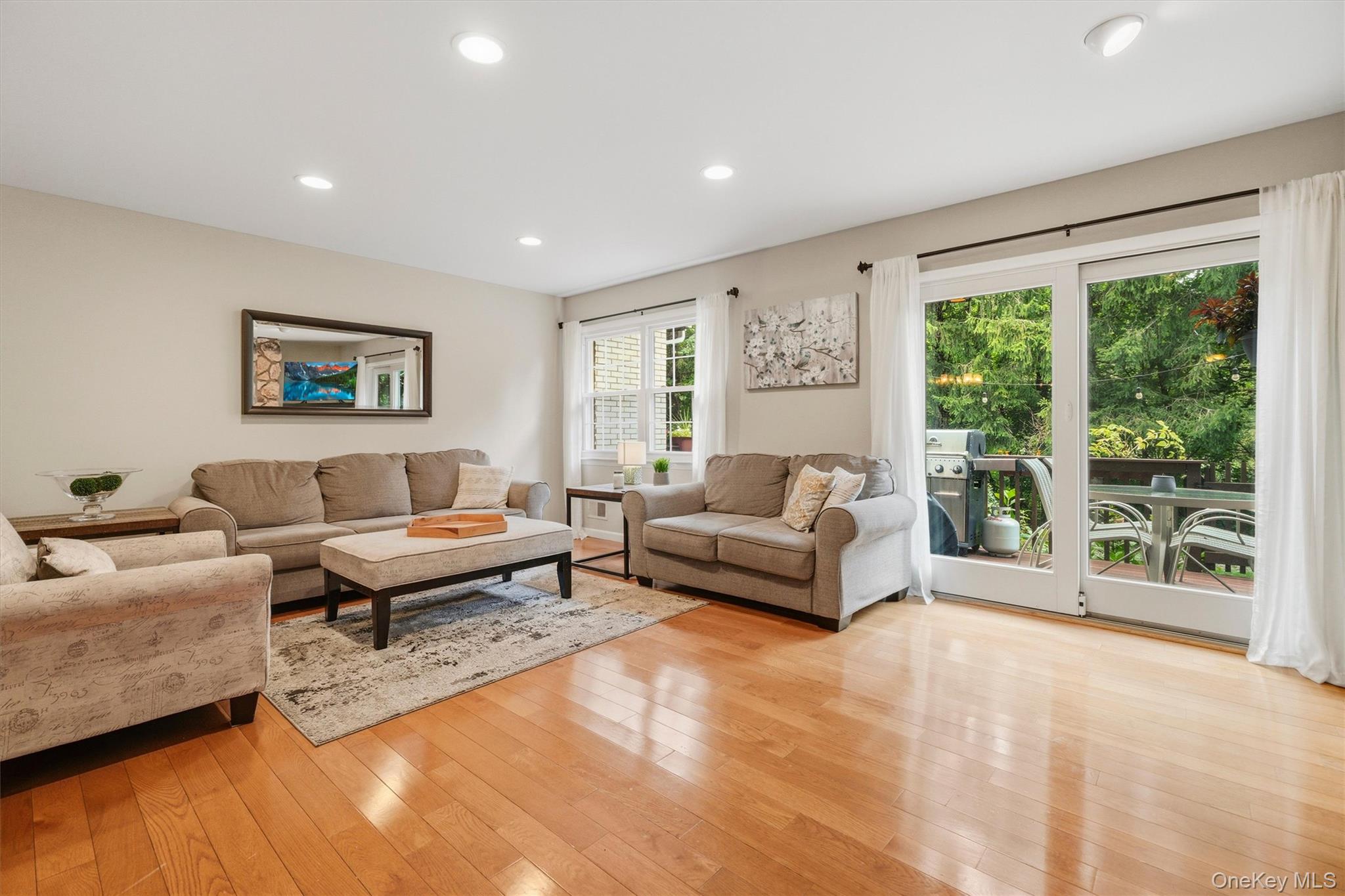 600 Mohawk Court