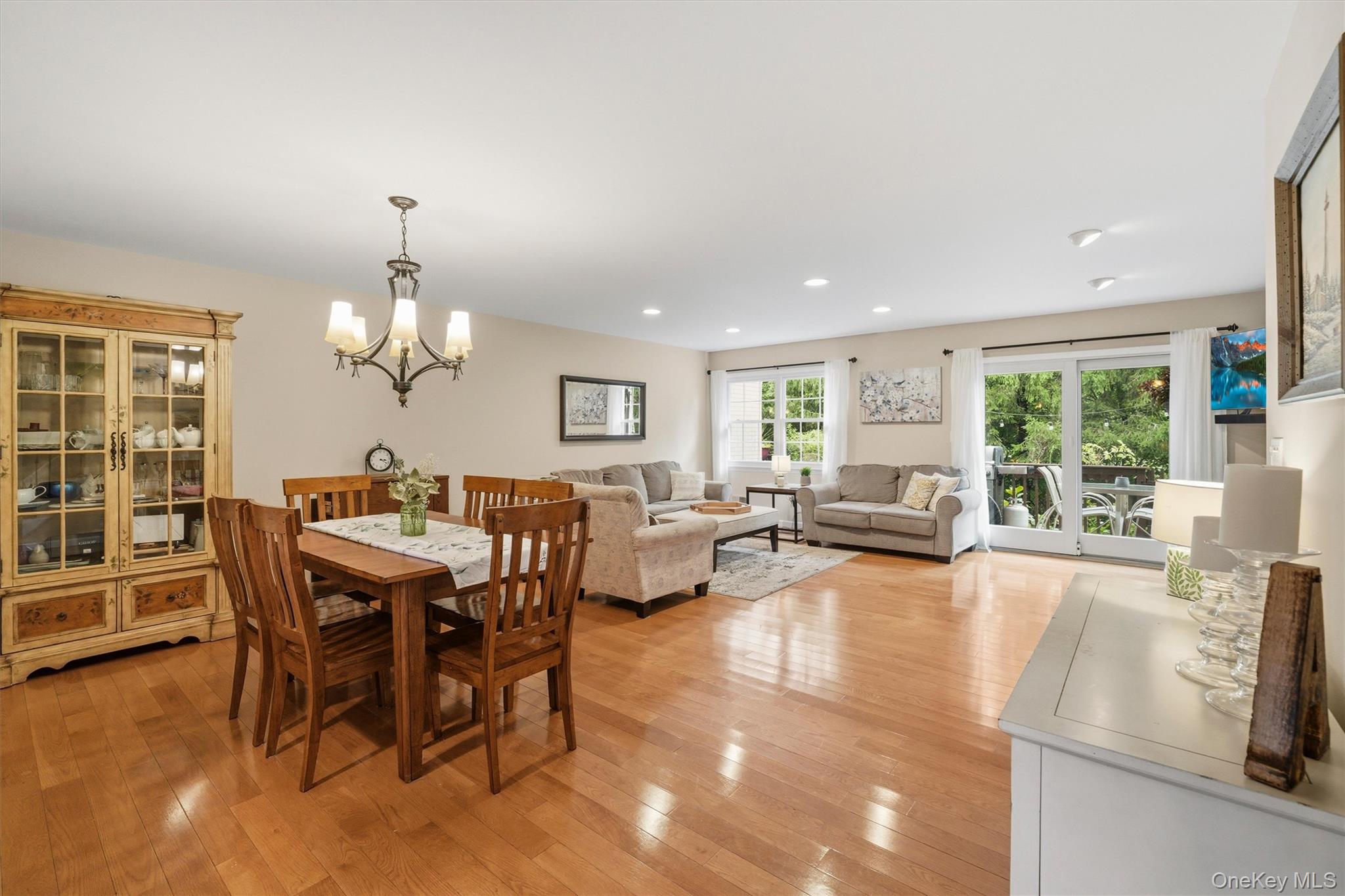 600 Mohawk Court