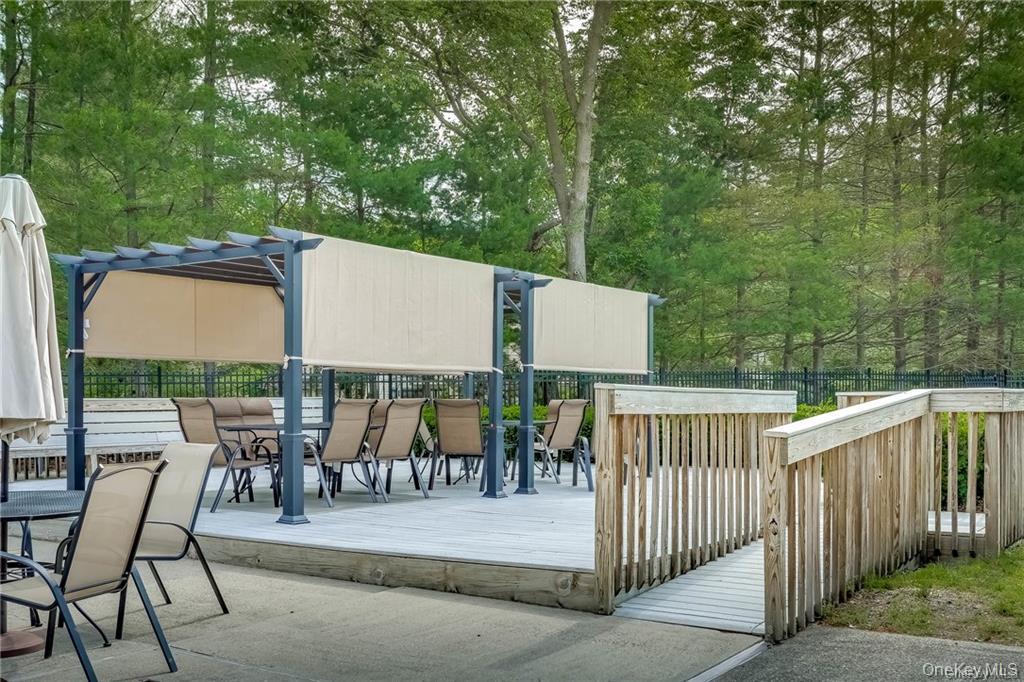 600 Mohawk Court