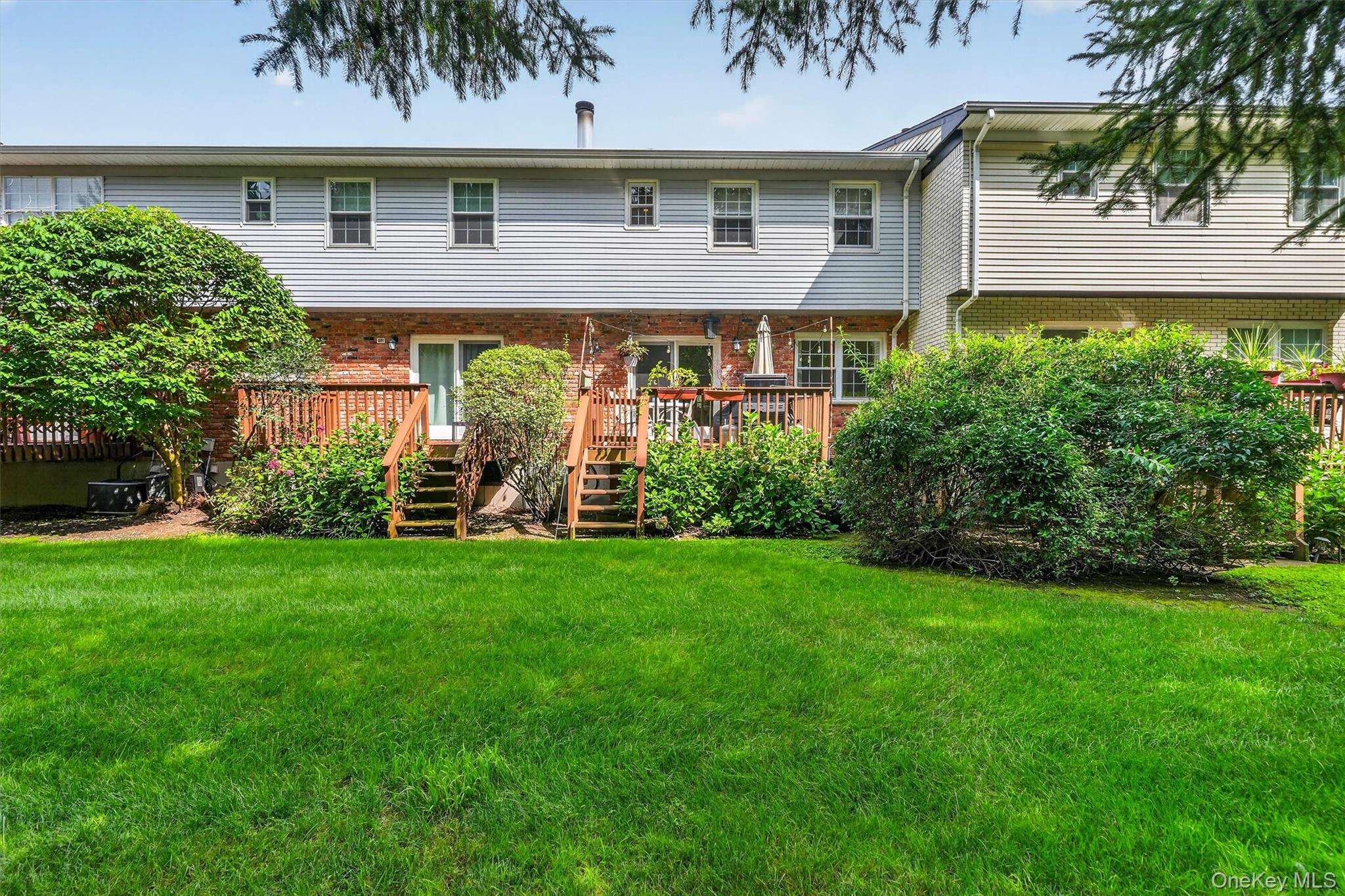 600 Mohawk Court