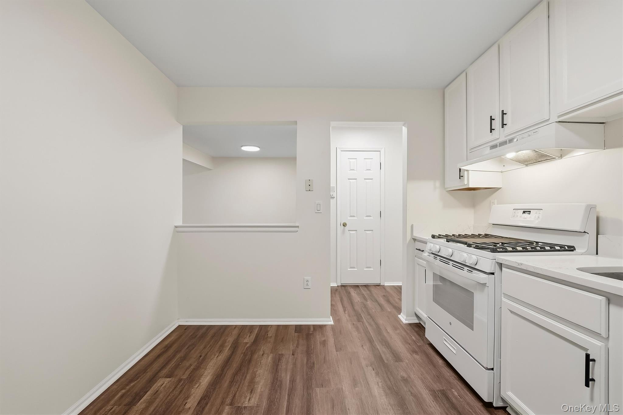 10-12 Chestnut Street Unit: A202