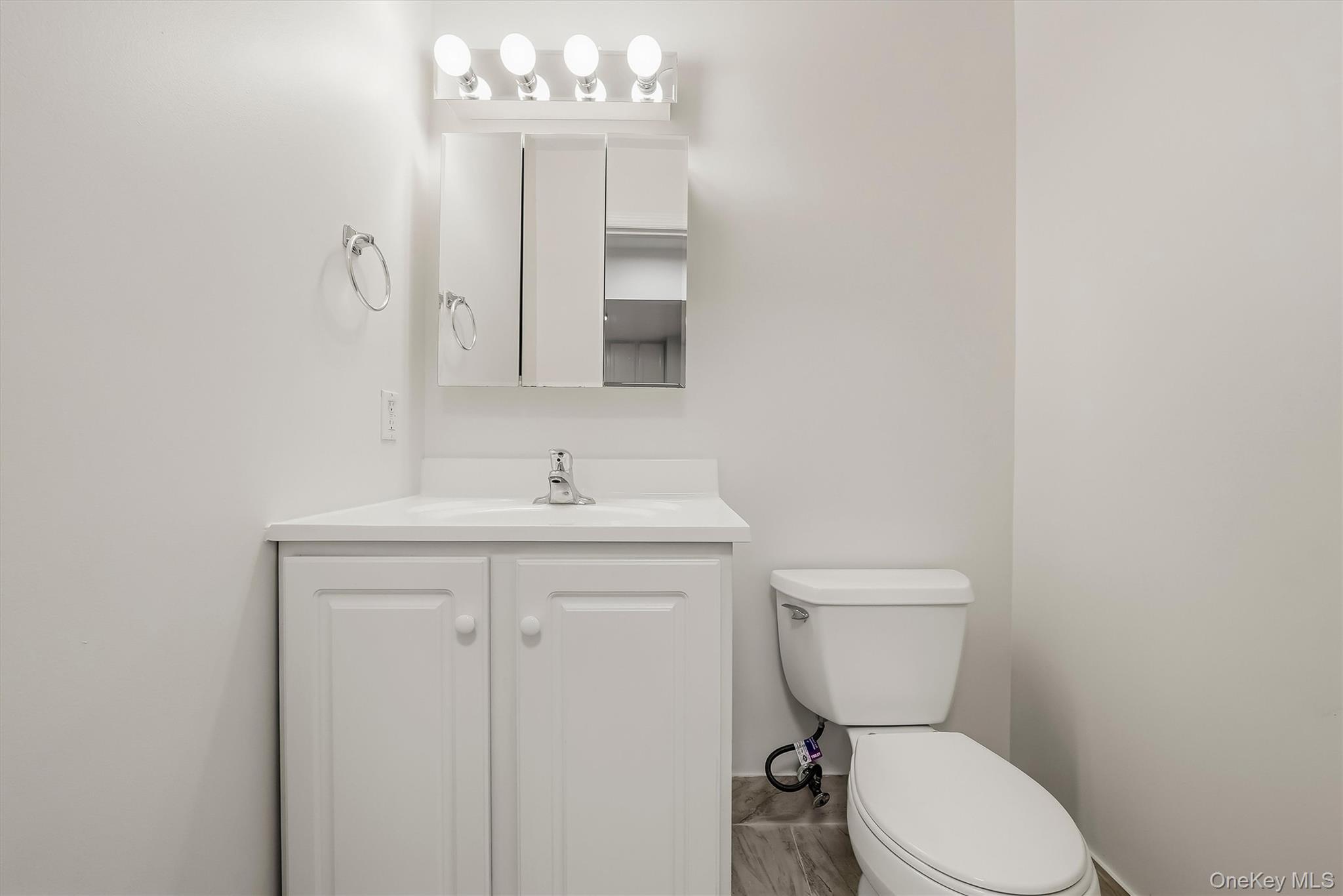 10-12 Chestnut Street Unit: A202