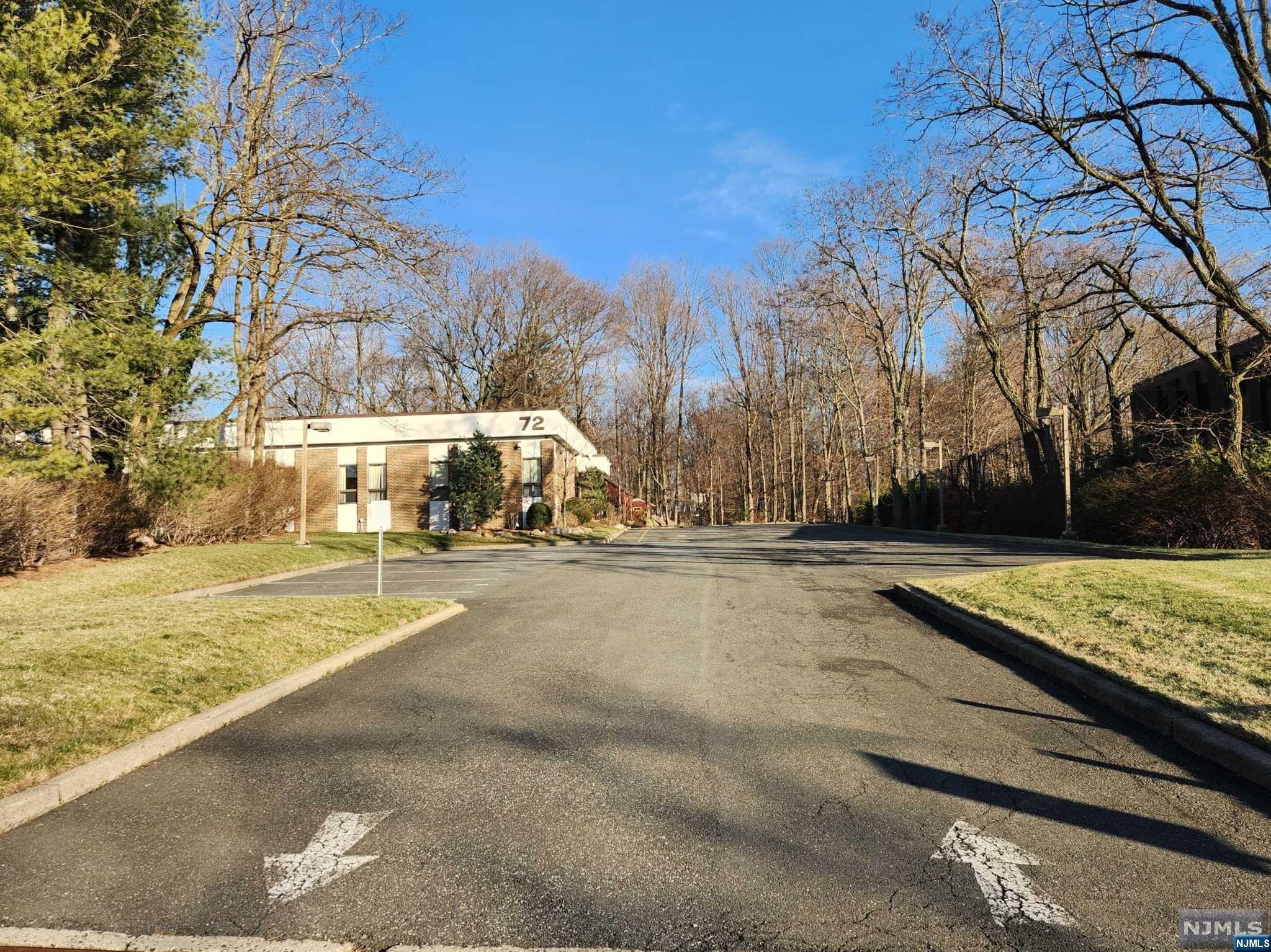 72 Summit Avenue