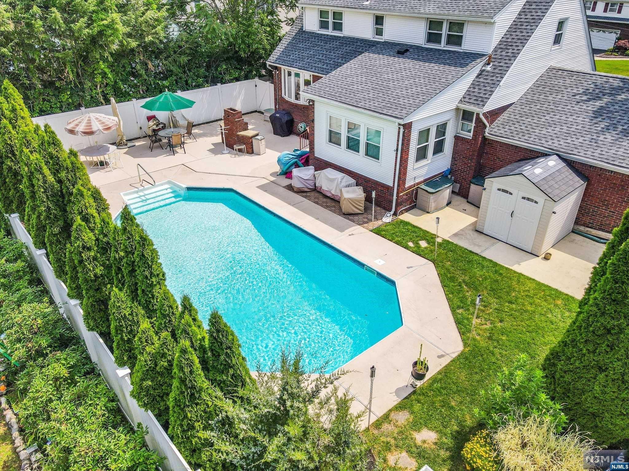 20 Linden Avenue