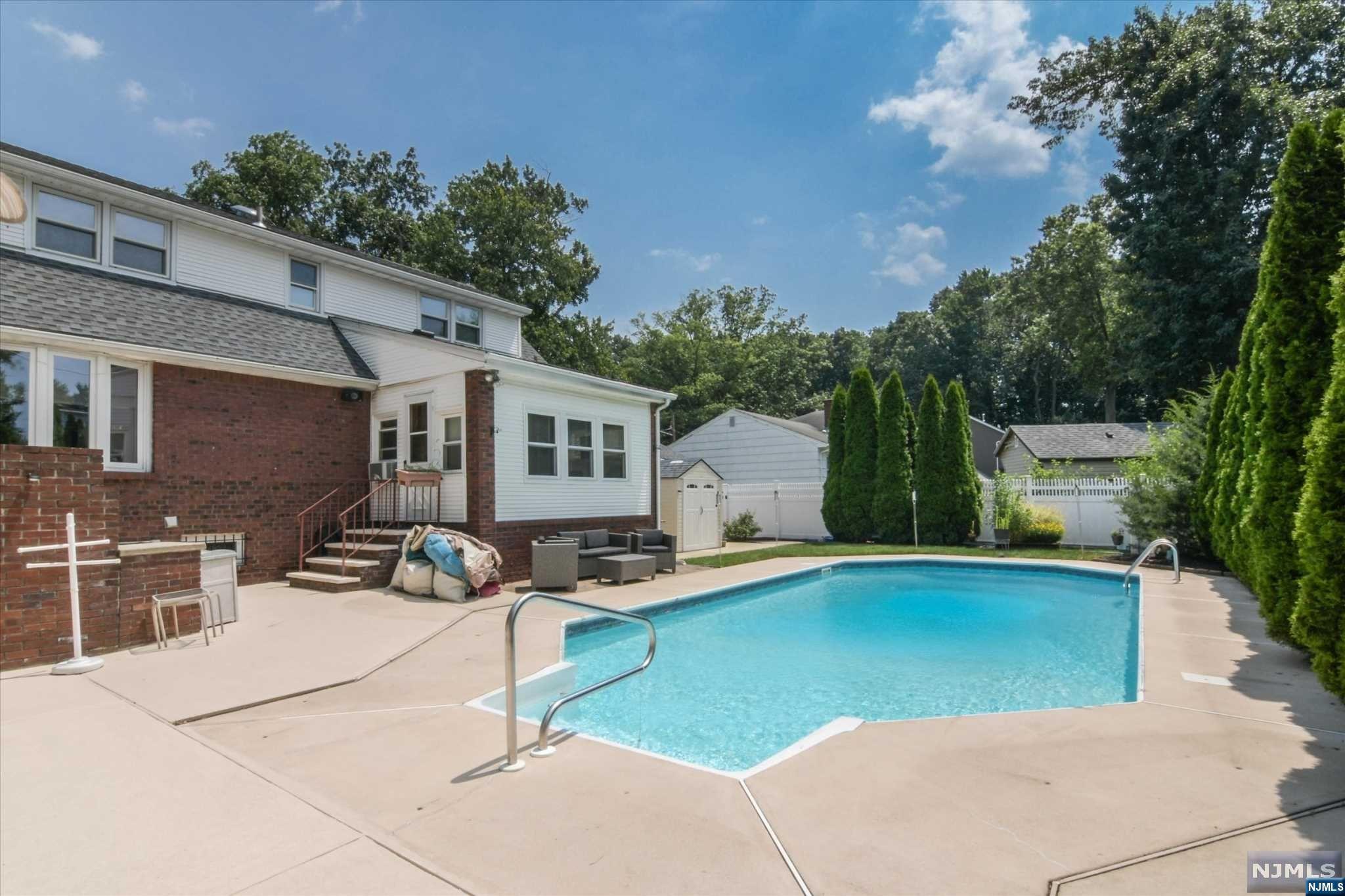 20 Linden Avenue