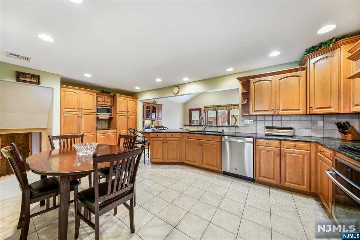 417 Van Luyn Terrace