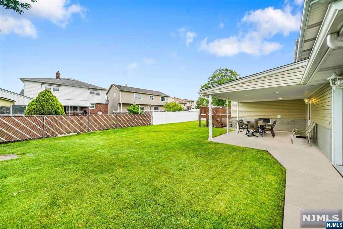 417 Van Luyn Terrace
