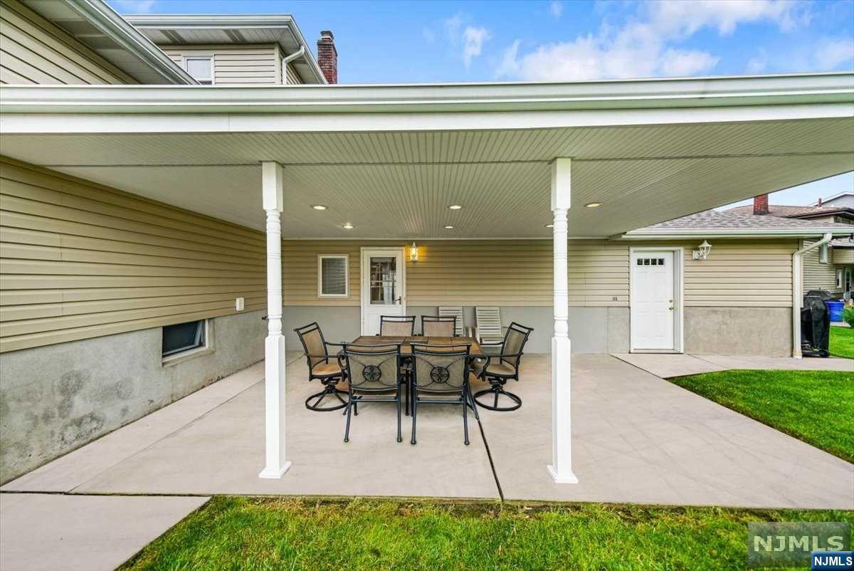 417 Van Luyn Terrace