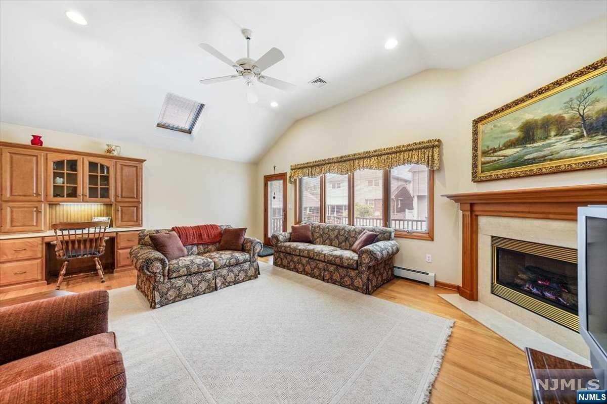 417 Van Luyn Terrace