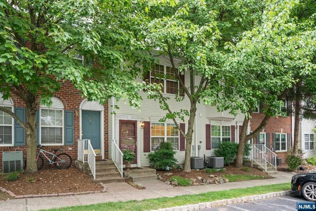 2366 Phillip Court
