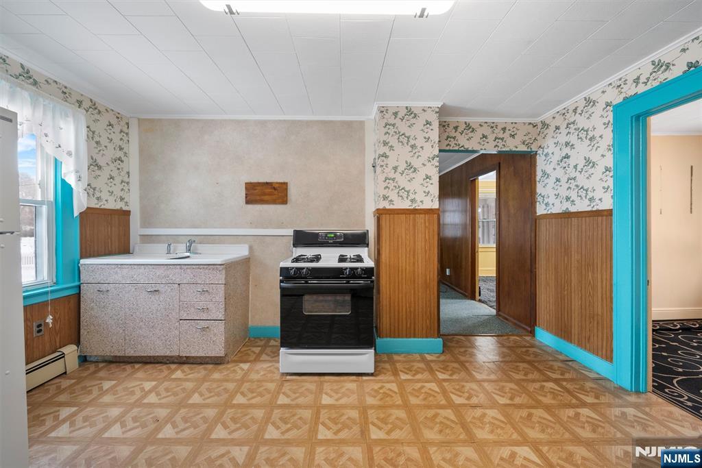 32 Hines Avenue
