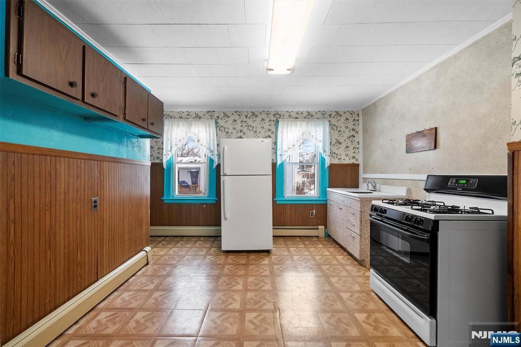 32 Hines Avenue