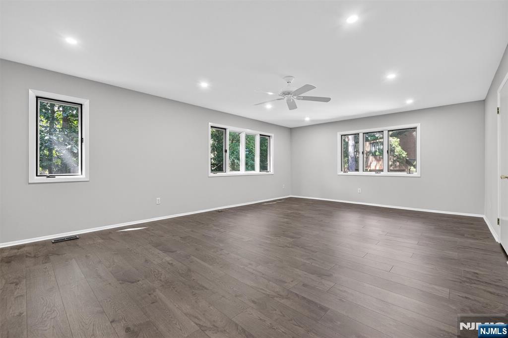14 Bayard Lane