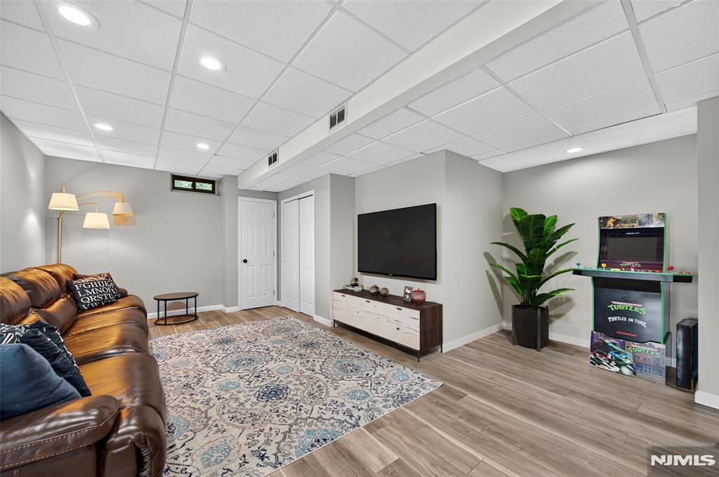 23 Pierson Court