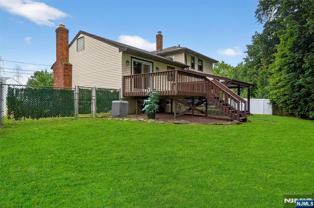 7 Faber Place
