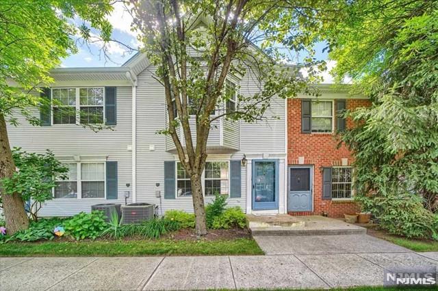 2344 Pembroke Court