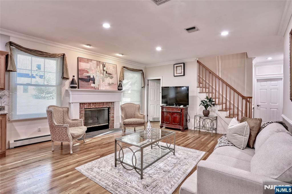 212 Sunrise Drive