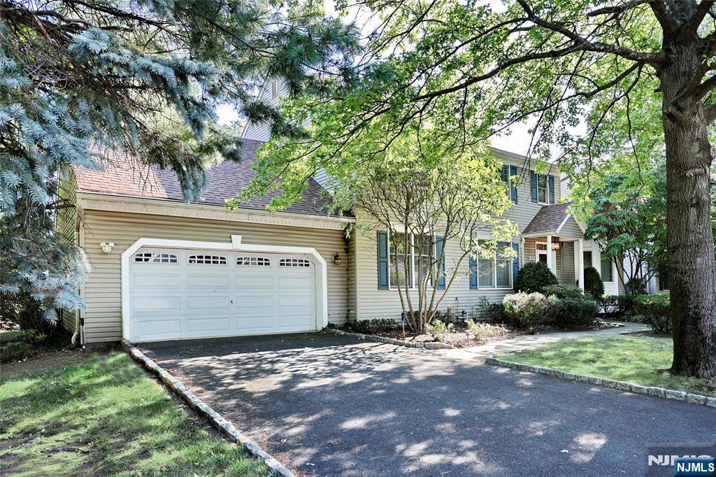 212 Sunrise Drive