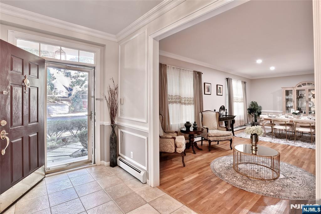 212 Sunrise Drive