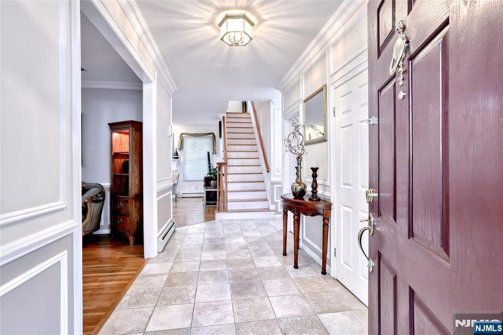 212 Sunrise Drive
