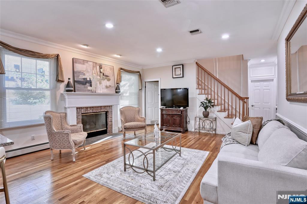 212 Sunrise Drive