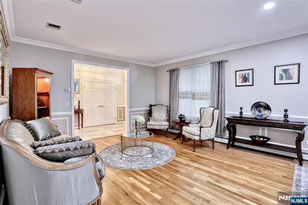 212 Sunrise Drive