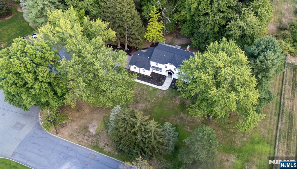 1 High Ridge Road