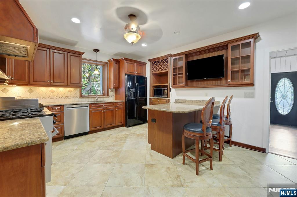 80 Prospect Avenue
