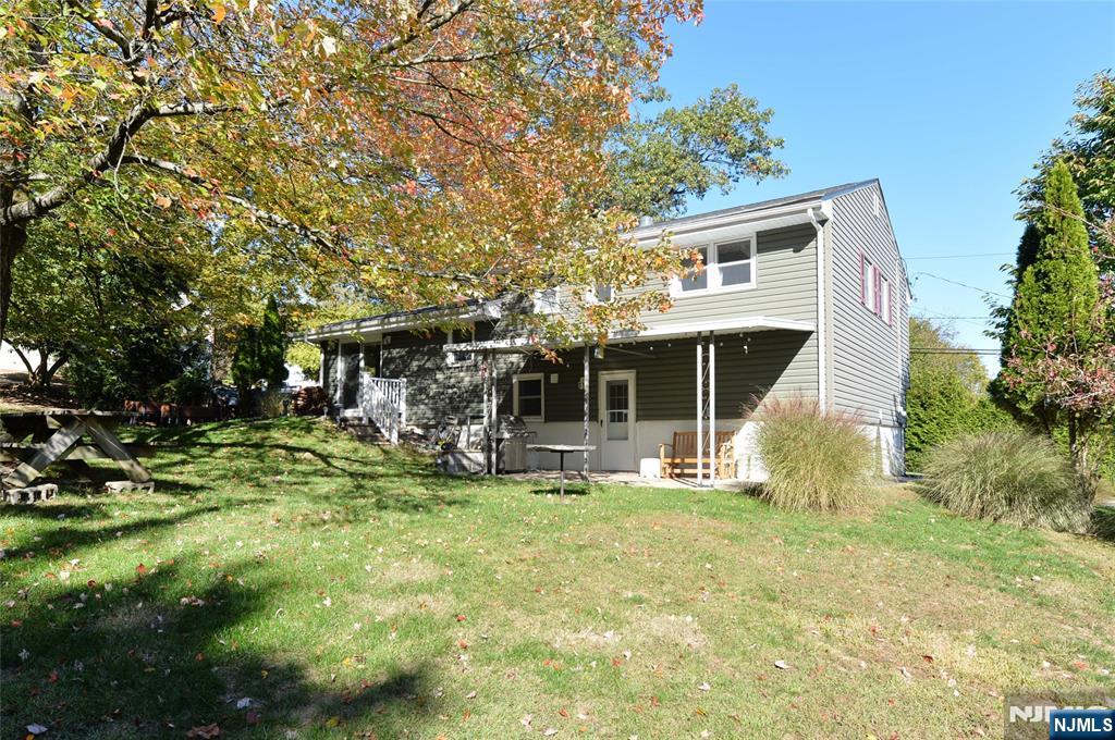 156 Dorothy