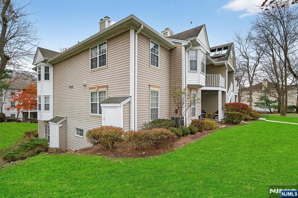 561 Holly Court