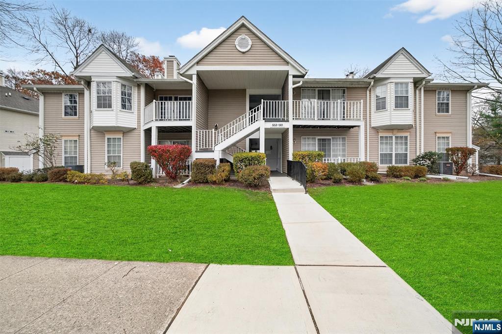 561 Holly Court