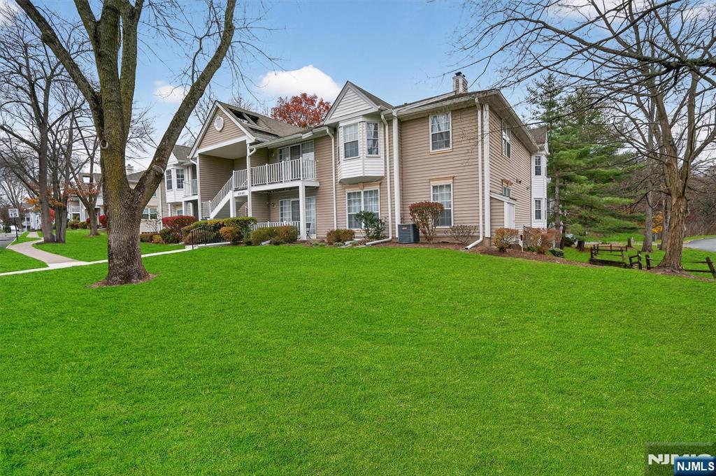 561 Holly Court