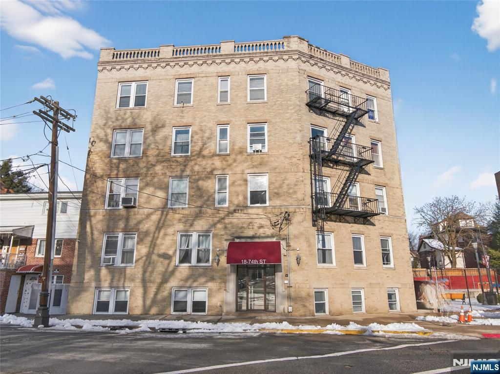 18 74th Street B5