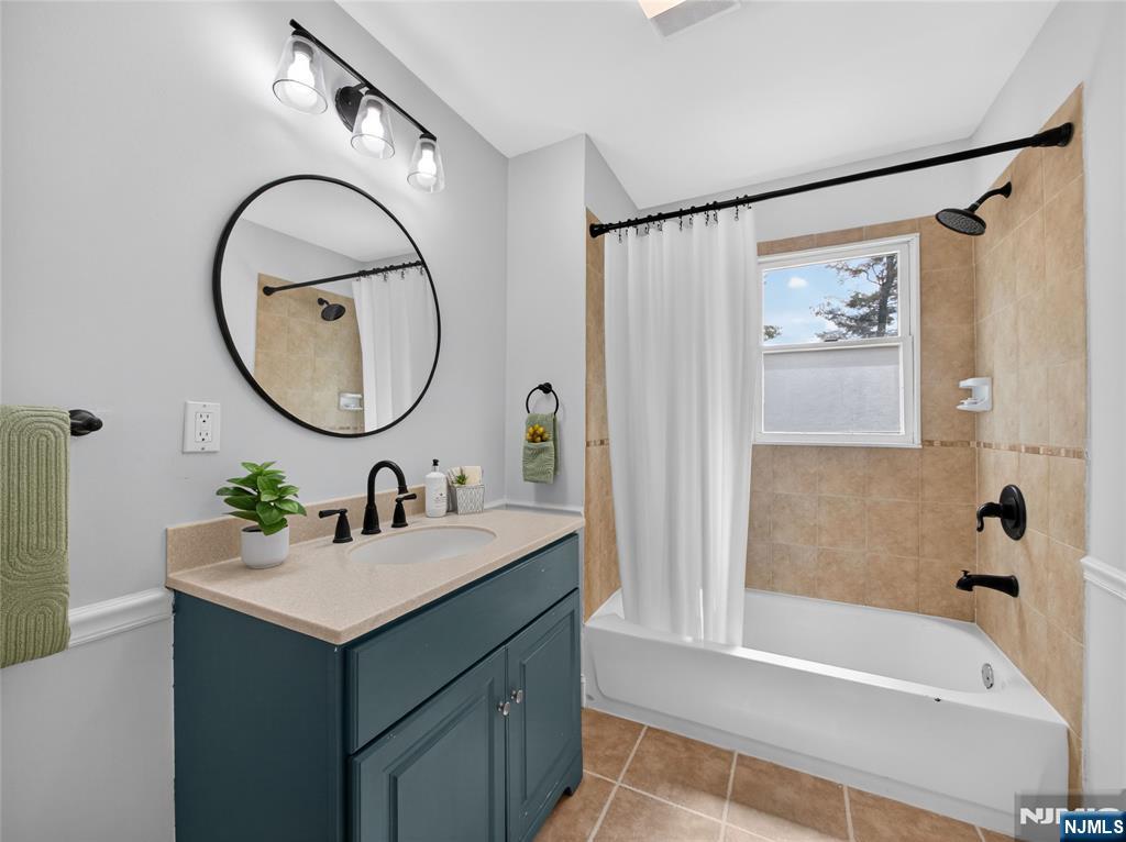 538 Coolidge Place