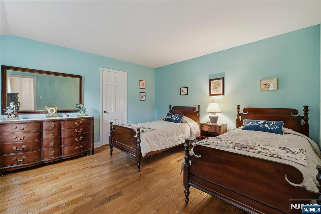 1 Carlyle Place