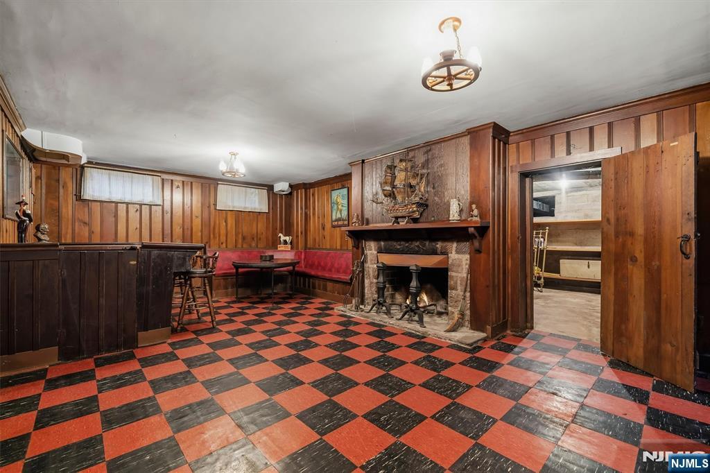1 Carlyle Place