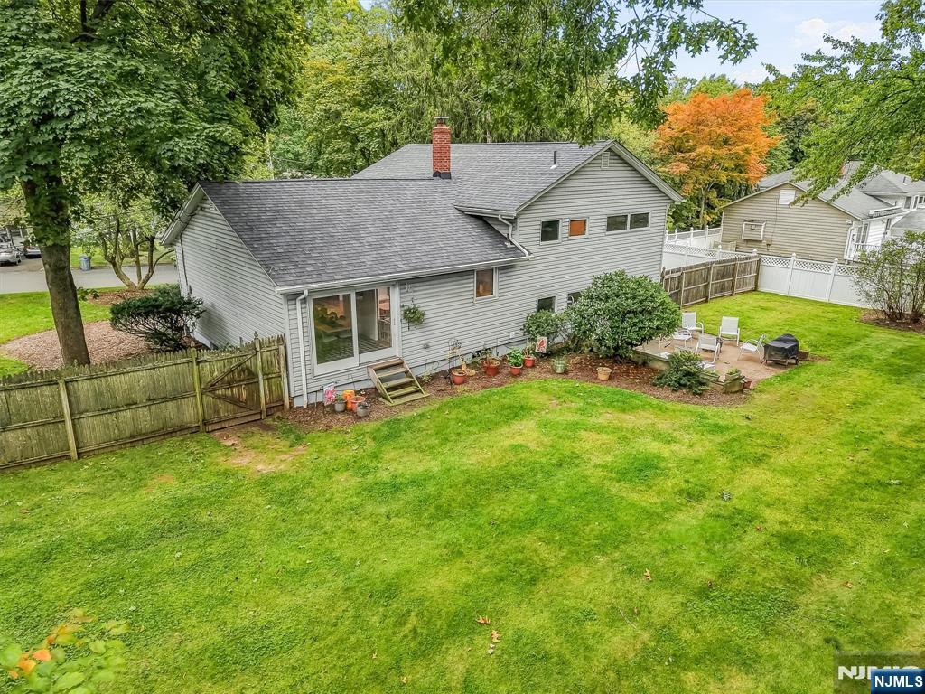 46 Standish Road