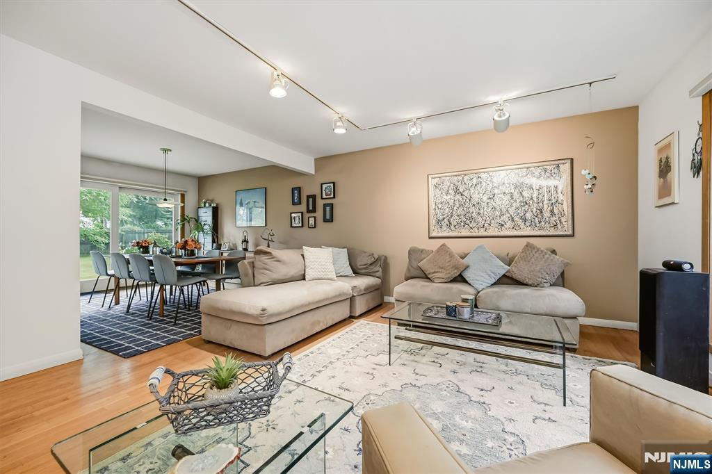 46 Standish Road