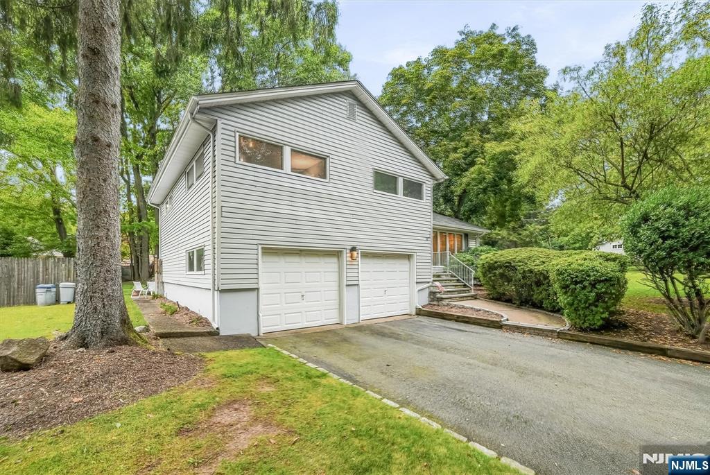 46 Standish Road