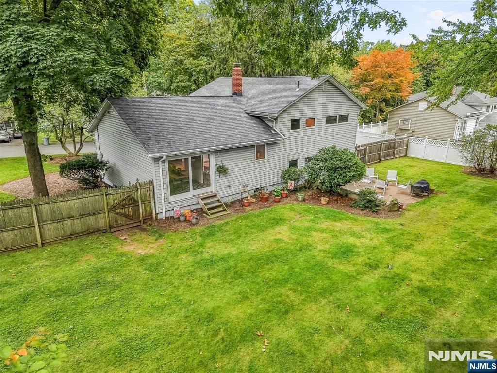 46 Standish Road