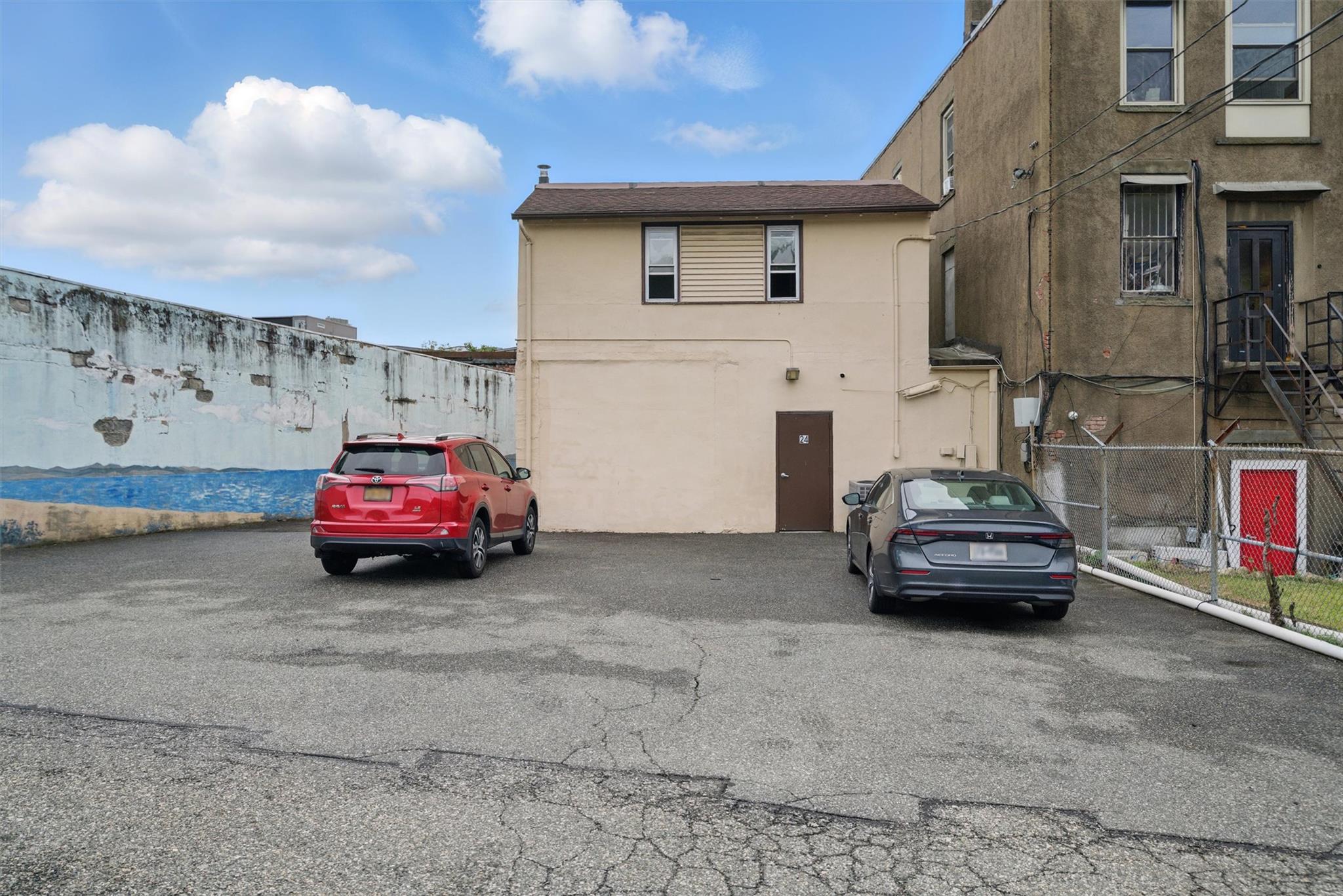 24 Lafayette Avenue