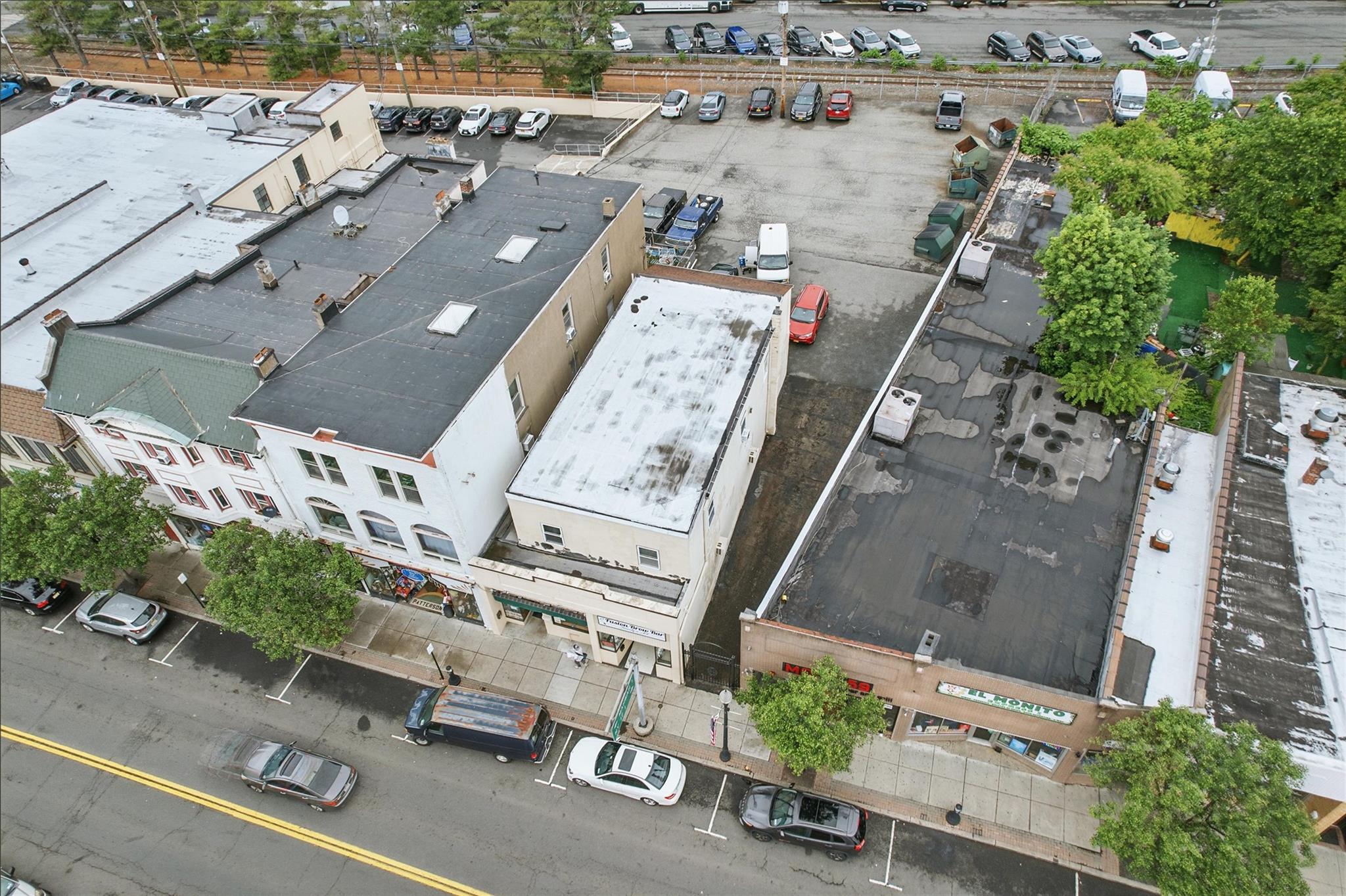 24 Lafayette Avenue